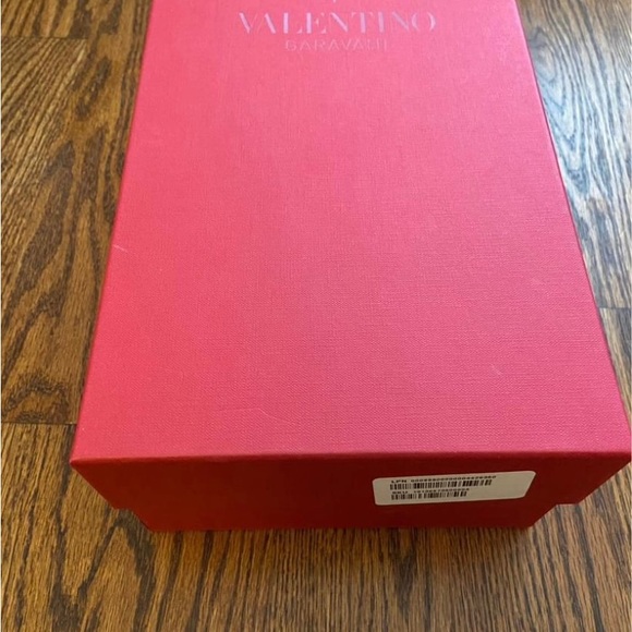Brand new Authentic Valentino Rockstud Caged Flats - Picture 11 of 11